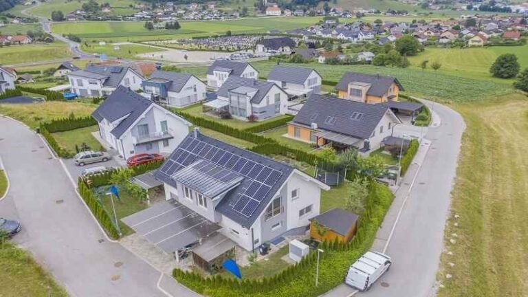Buying a House With Solar Panels in the UK: What Every Homebuyer Should Check First